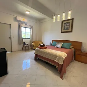 Caribbean Queen Homestay Cancun